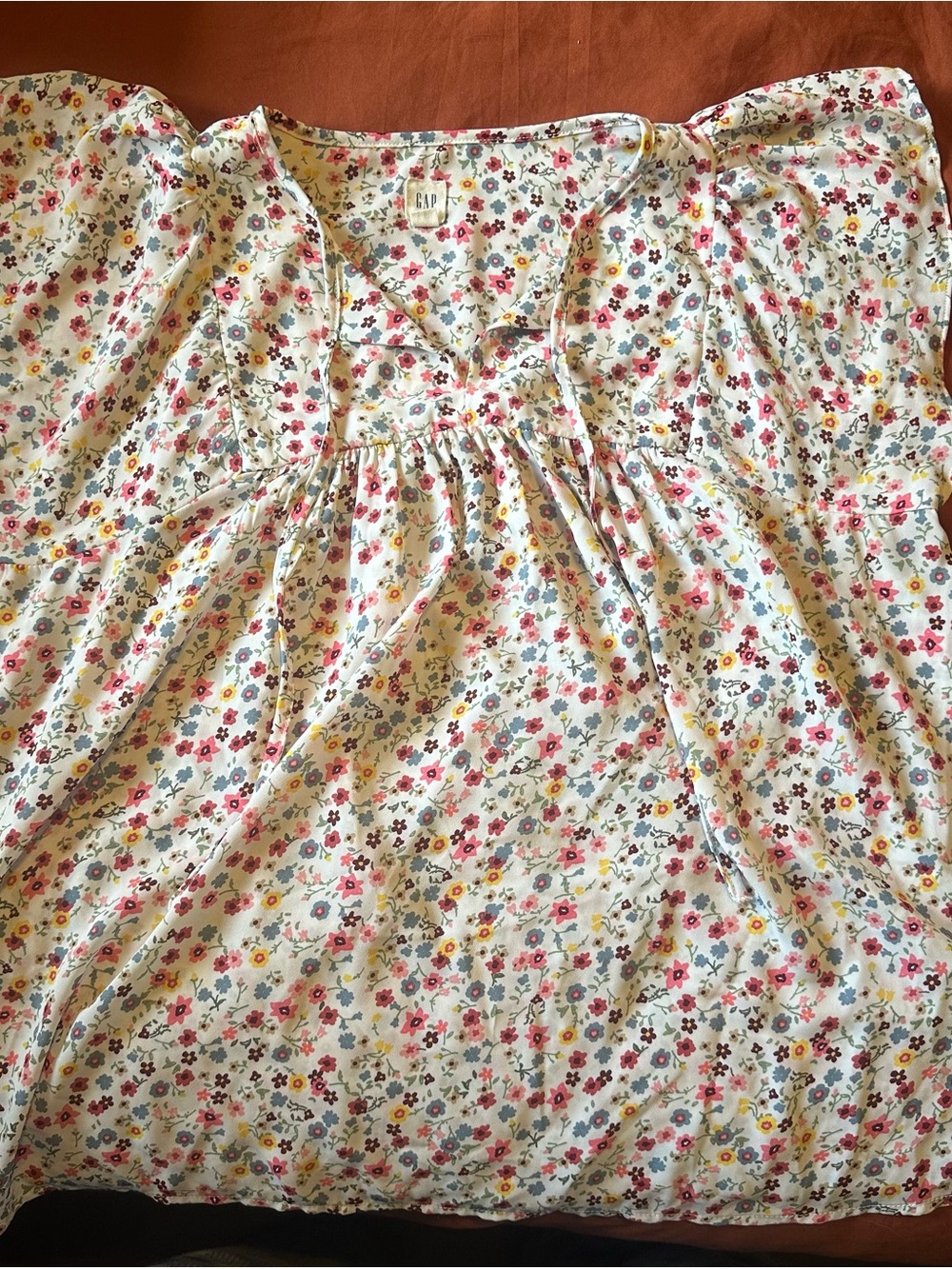 GAP Floral short cap Sleeve Top in Cream, Pink and Yellow,  M